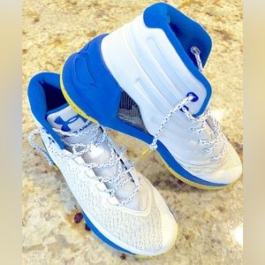 Size 12 Under Armour SC Steph Curry 3 Dub basketball shoes I Can Do All Things